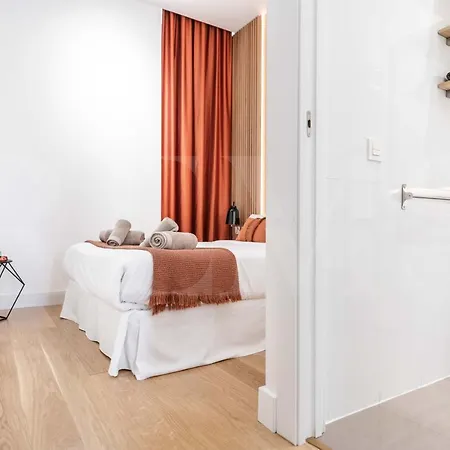 Classy In The Heart Of By Rems Màlaga